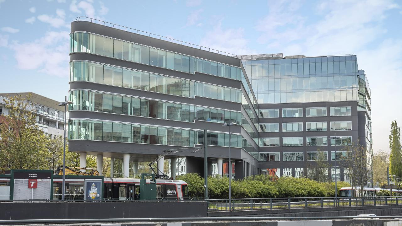 Bureau La Madeleine 1242m² Location bureau La Madeleine Nord OLBUR2114243 0